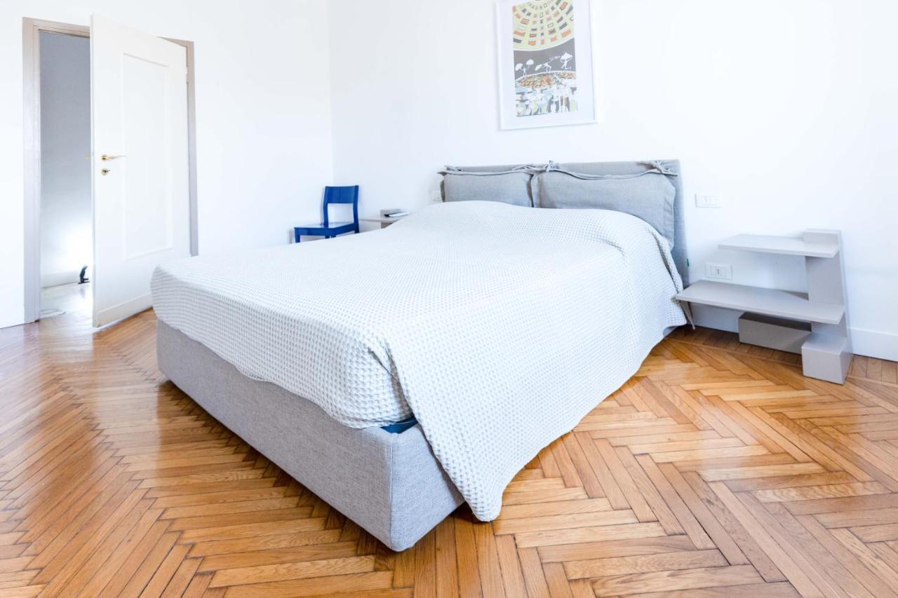 Milan Flat 5 Min From Duomo With Park For Small Cars Apartment Luaran gambar